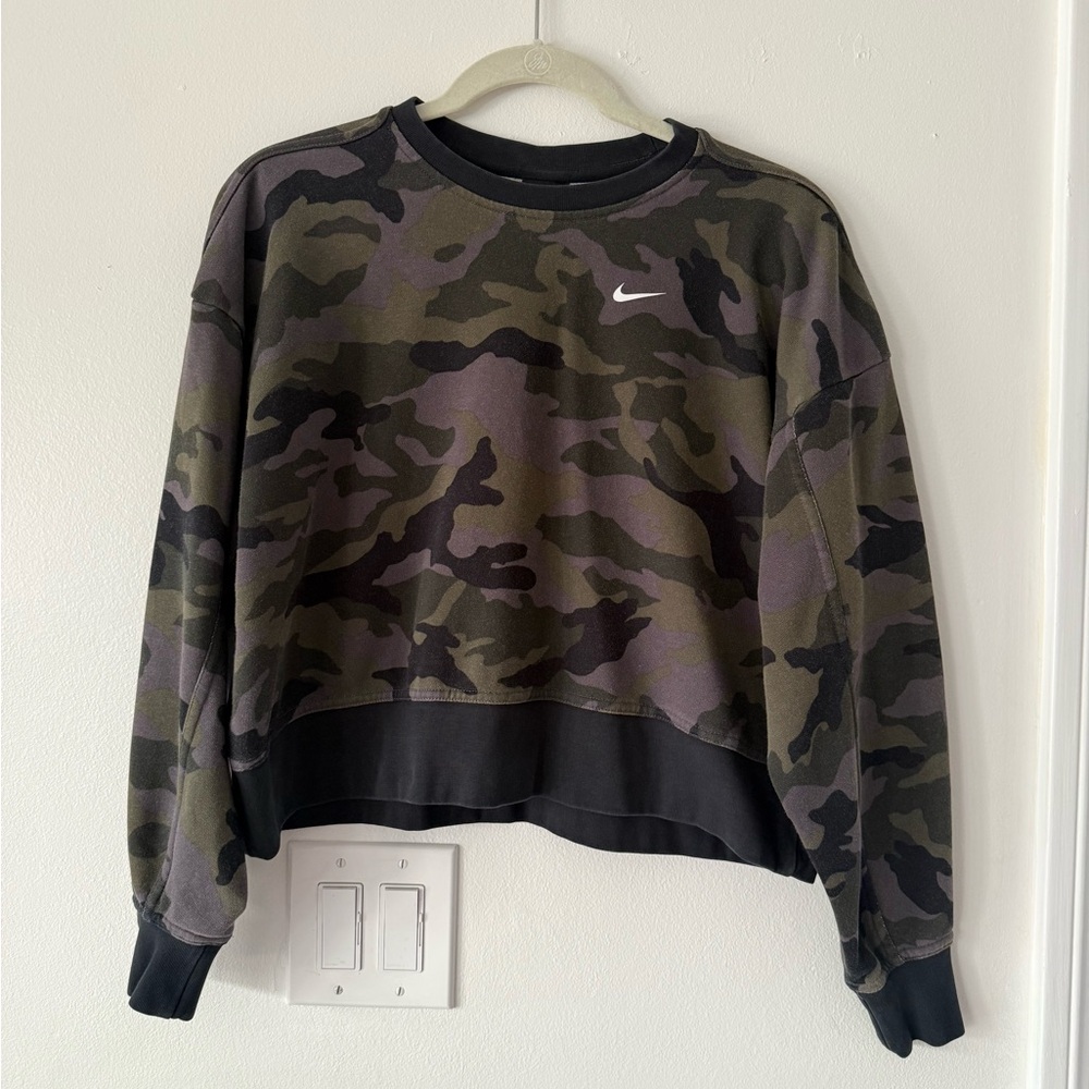 Nike Dri-FIT Camo crew neck